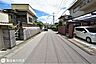 その他：【前面道路】東南向きの前面道路幅は約6ｍです！ファミリープラザ明和まで徒歩2分！生活利便良好です♪