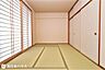 和室：【和室】6帖の和室です！令和8年7月にふすまの張替え、畳の表替え済みです♪