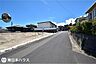 その他：【前面道路】北西向きの前面道路幅は約6.2ｍです！団地内の道路で交通量の少ない静かな住環境です♪
