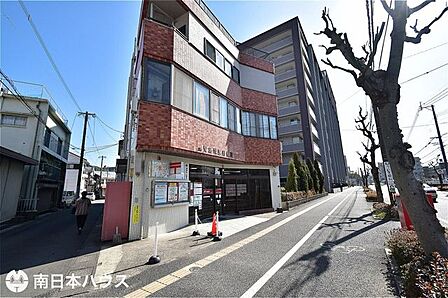 【城西郵便局】鹿児島市城西2丁目にある郵便局です。駐車6台あり郵便窓口平日9:00~17:00貯金窓口平日9:00~16:00ATM平日9:00~20:00、土9:00~12:30 450m