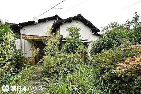 【外観】令和8年8月10日　撮影古家がありますが解体後のお引き渡しになります！