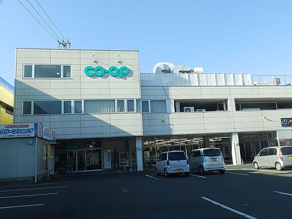 【コープかごしま城西店】営業時間　9:30~21:30「ＣＯＯＰ商品」と「産地直結」の生鮮品、手作りのお惣菜などを中心に、毎日の暮らしをより豊かに、安心・安全な「生協品質」を提供するお店です…