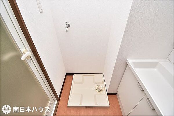 【洗濯機置場】洗濯パン付きの洗濯機置場です！