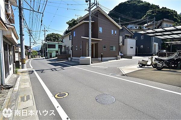 【前面道路】北向きの前面道路幅は約5.6ｍです！