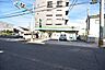 周辺：【ファミリーマート武三丁目店】鹿児島市武3丁目にあるコンビニです。設備・サービス　駐車場あり、鹿児島銀行ATM、マルチコピー機、イートイン、Wi-Fiなど 200m