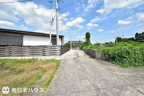【前面道路】西側前面道路です！