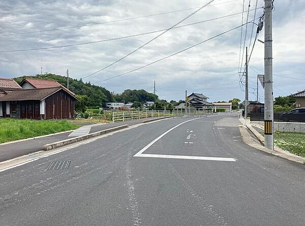 前面道路含む現地写真