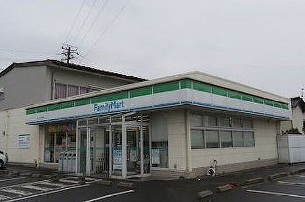 ファミリーマート JAいずも大津店〒693-0011 島根県出雲市大津町1697?27 690m