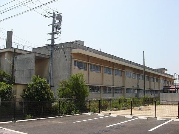 出雲市立四絡小学校出雲市立四絡小学校 1450m