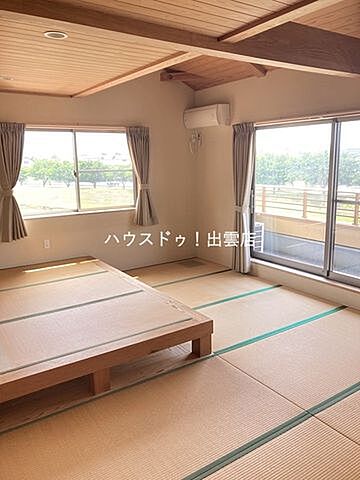 室内 出雲市平田町