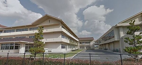 近隣写真 神戸川小学校 2578m
