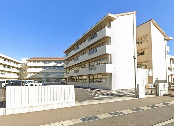 出雲市立第三中学校 2396m