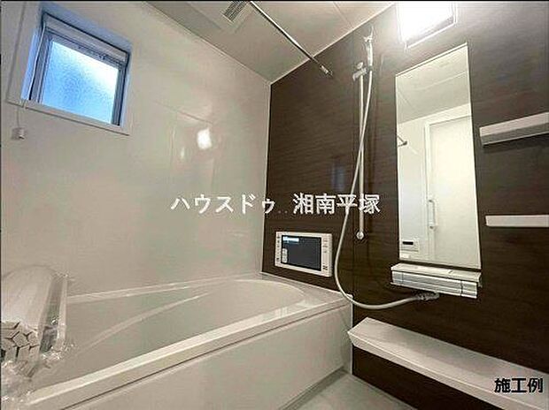 施工例※本物件画像は取引する建物とは、外壁・屋根・開口部・内装等の形状が異なります。