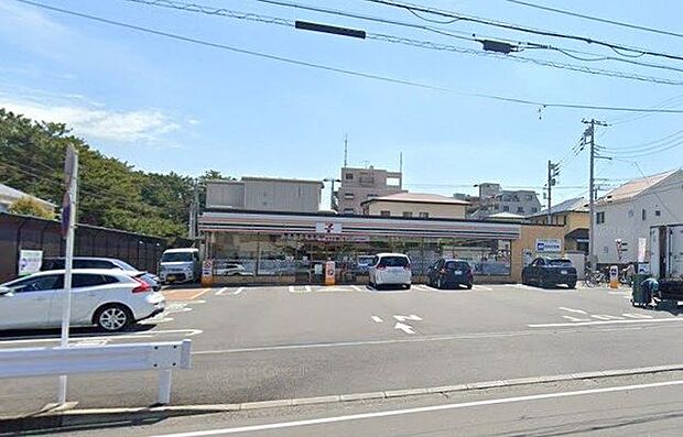 セブンイレブン 松風町店 400m