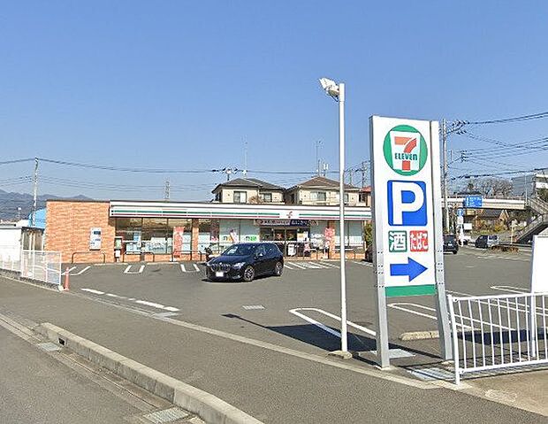 セブン-イレブン 伊勢原桜台小学校前店 450m