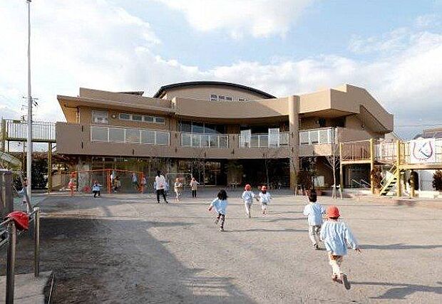 金目保育園 1300m