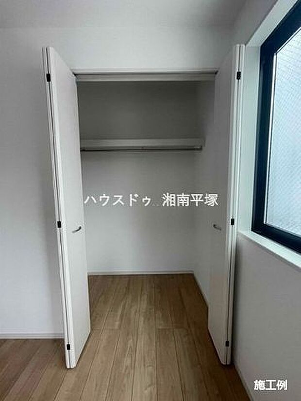 ※本物件画像は取引する建物とは開口部・内装等の形状が異なります。
