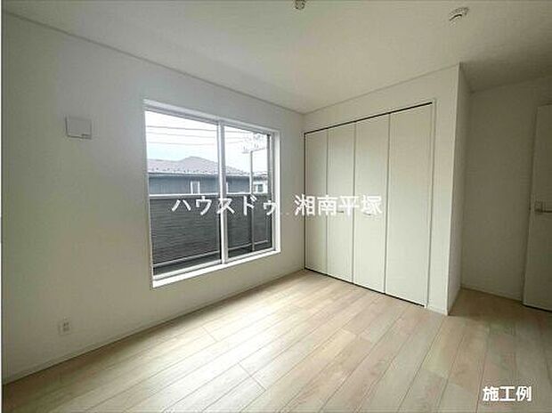 施工例※本物件画像は取引する建物とは、外壁・屋根・開口部・内装等の形状が異なります。