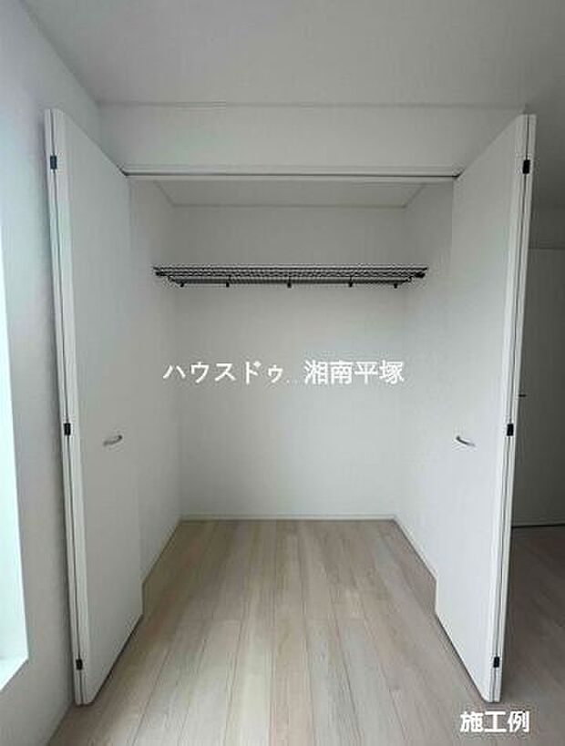 施工例※本物件画像は取引する建物とは、外壁・屋根・開口部・内装等の形状が異なります。