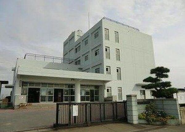 横内中学校 900m
