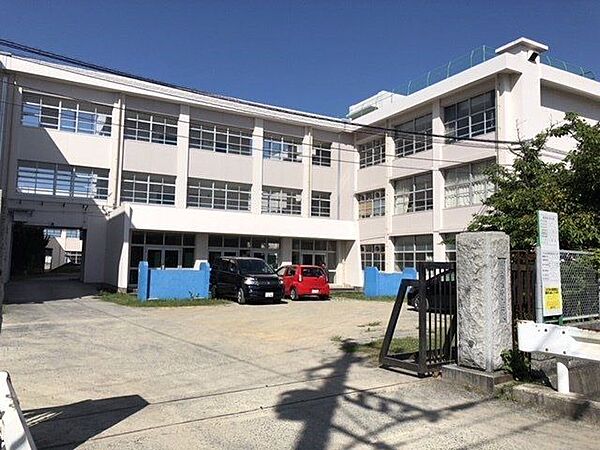 【行橋中学校】 行橋中学校 1590m