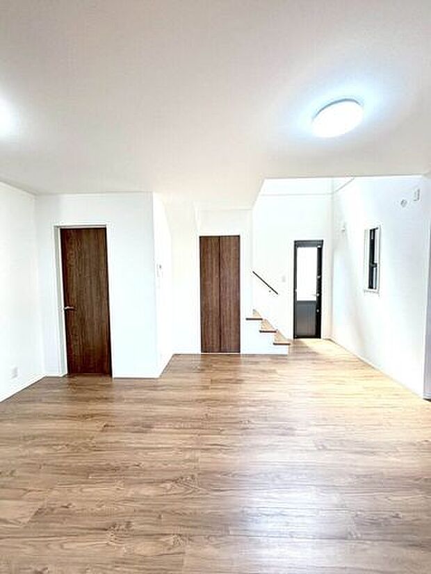 本日ご案内いたします♪新築なら専門の当店へおまかせください♪」ほとんどのお客様はご来店いただいております◆◆小倉南区横代北町 新築戸建て◆◆〜最寄り駅まで徒歩約8分♪吹抜♪駐車場2台♪〜