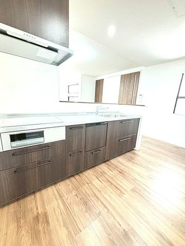 本日ご案内いたします♪新築なら専門の当店へおまかせください♪」ほとんどのお客様はご来店いただいております◆◆小倉南区横代北町 新築戸建て◆◆〜最寄り駅まで徒歩約8分♪吹抜♪駐車場2台♪〜