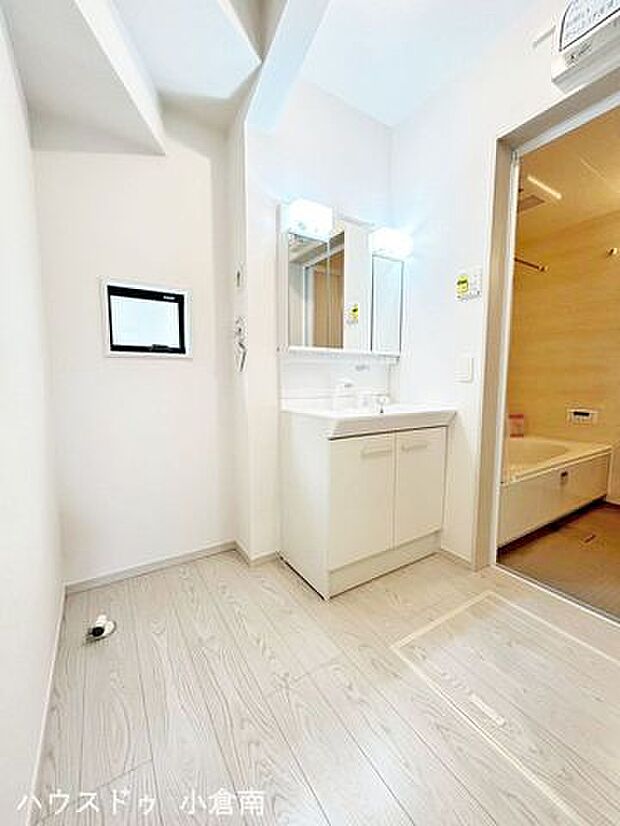 本日見学できます♪新築なら専門の当店へおまかせください♪小倉南区志井4丁目新築戸建て♪スーパーまで徒歩約4分♪コンビニまで徒歩約7分♪駅チカ♪駐車場2台分♪　ほとんどのお客様がご来店いただいています♪