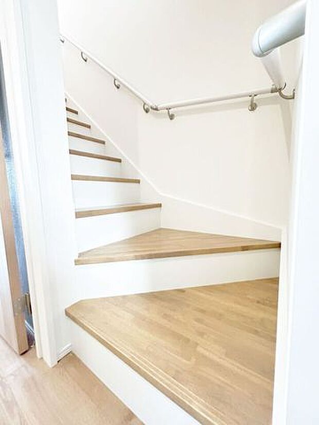 小倉南区湯川1丁目　新築戸建て♪JR安部山公園駅まで徒歩約7分で駅チカ♪コンビニまで徒歩約6分♪