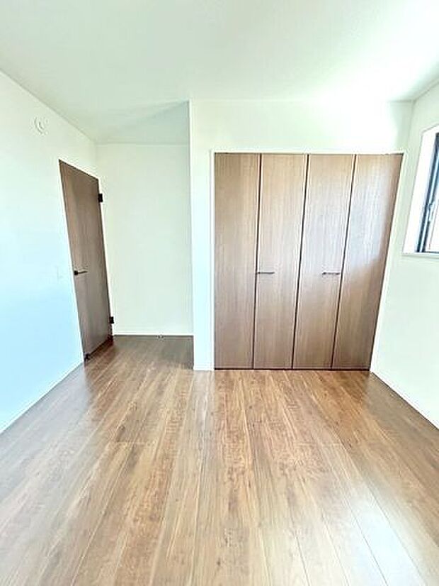 小倉南区湯川1丁目 新築戸建て♪JR安部山公園駅まで徒歩約7分で駅チカ♪コンビニまで徒歩約6分♪新築なら専門の当店へおまかせください♪