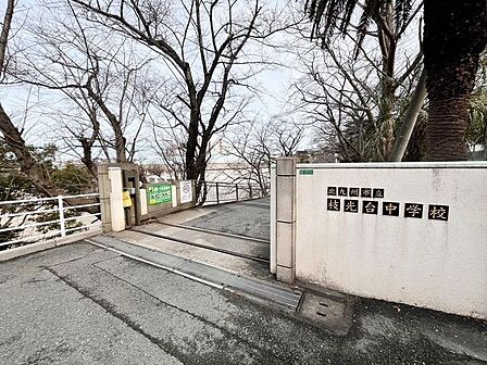 北九州市立枝光台中学校 1400m