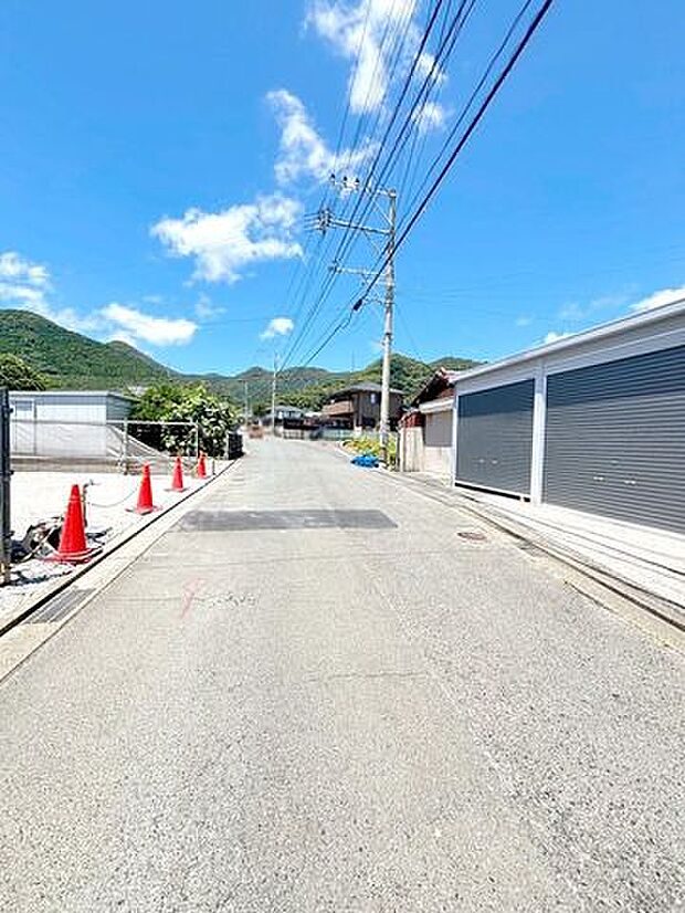 前面道路含む現地写真