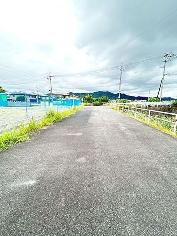 前面道路含む現地写真