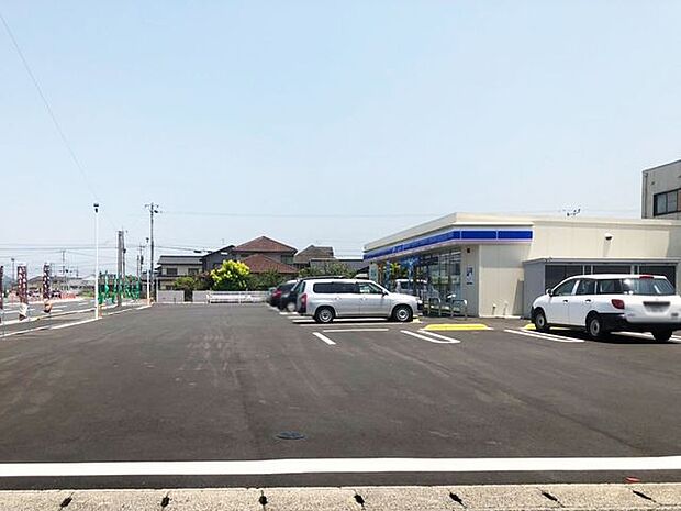 【ローソン小倉中曽根五丁目店】10号線バイパスから1つ入った254号線沿いの交差点横にあるローソンです♪ 625m