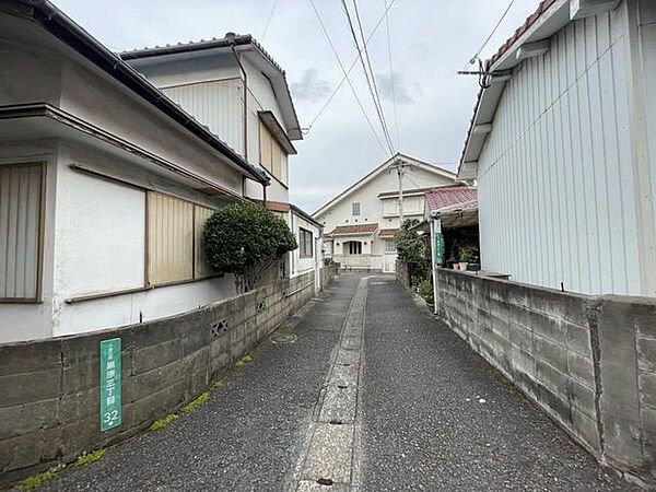 小倉北区黒原　中古戸建て　小・中学校徒歩7分程度で通いやすい立地♪コンビニまで徒歩約8分で買物便利♪
