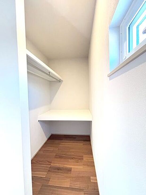 小倉北区下富野3丁目 新築戸建て♪オール電化♪ドラッグコスモス・コンビニまで徒歩約5分で買物便利♪