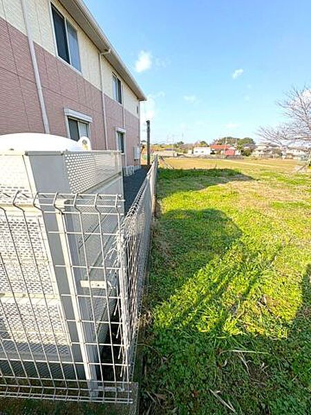 ◆北九州市小倉南区津田　売地　建築条件なし♪土地面積約62坪♪現況更地♪コンビニまで徒歩約4分♪