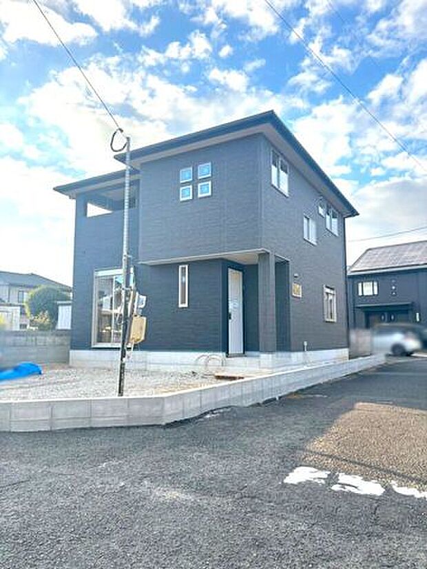 小倉南区上貫 新築戸建て♪コンビニまで徒歩約4分で買物便利ですね♪田原中まで徒歩約7分♪