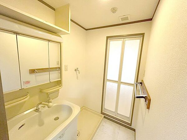 ◆◆比較的人気の角部屋【リヴィエール小倉東 】◆◆～モール大通りまで車で約6分の立地♪～