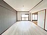 リビング/ダイニング：小倉北区都　エクレール到津　●エレベーター●オートロック●都市ガス●駐車場●駐輪場