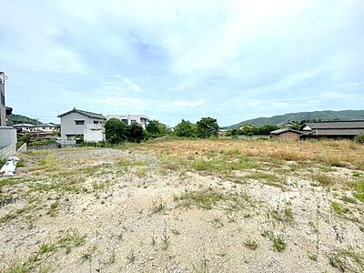 外観：門司区吉志　売土地♪平坦地♪現況更地♪土地面積約308坪♪建築条件無し♪閑静な住宅街♪