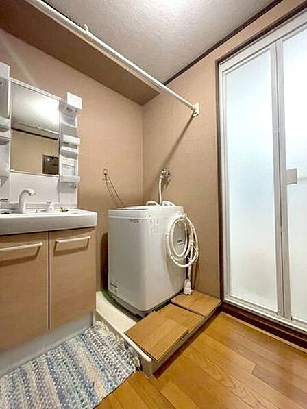 コーポランド和布刈A 4LDKマンション♪スーパーまで徒歩約7分で買物便利♪バス停まで徒歩約2分♪
