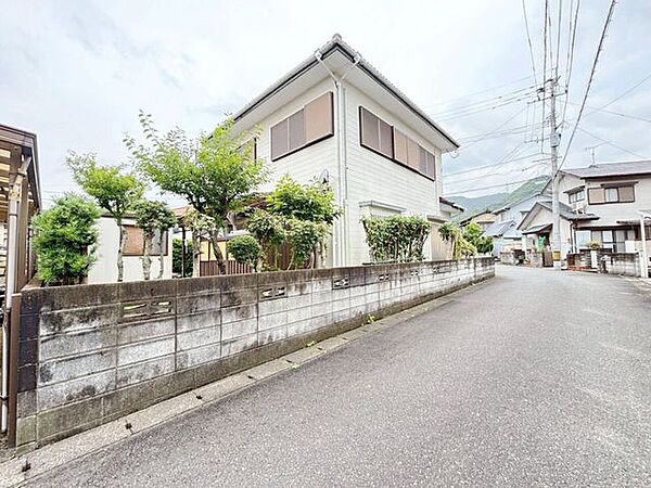 小倉南区上吉田　中古戸建て♪バス停徒歩5分♪ドラッグストア・コンビニ徒歩14分♪