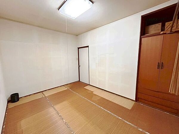 小倉南区上吉田　中古戸建て♪バス停徒歩5分♪ドラッグストア・コンビニ徒歩14分♪