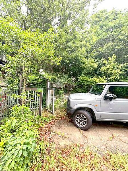 小倉南区葛原元町　中古戸建て♪コンビニまで徒歩約6分♪平坦地♪土地面積約110坪♪納戸があります♪