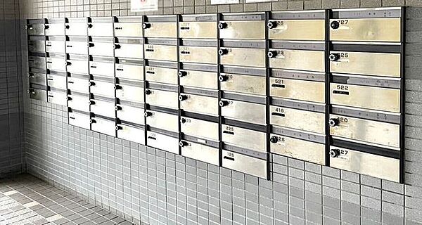 ホワイトキャッスル二島 3LDK　2026年8月内装リフォーム♪角部屋♪LDK18帖以上♪買物便利♪