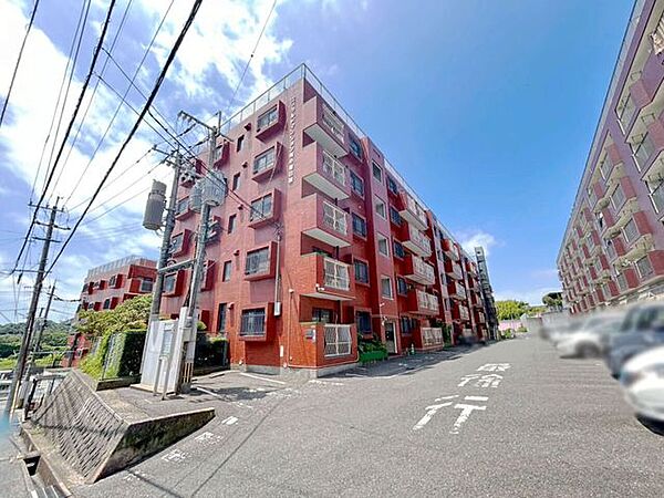 エメラルドマンション南小倉Ｂ棟　令和8年7月内装リフォーム♪ペット相談♪LDK19帖♪買物便利♪
