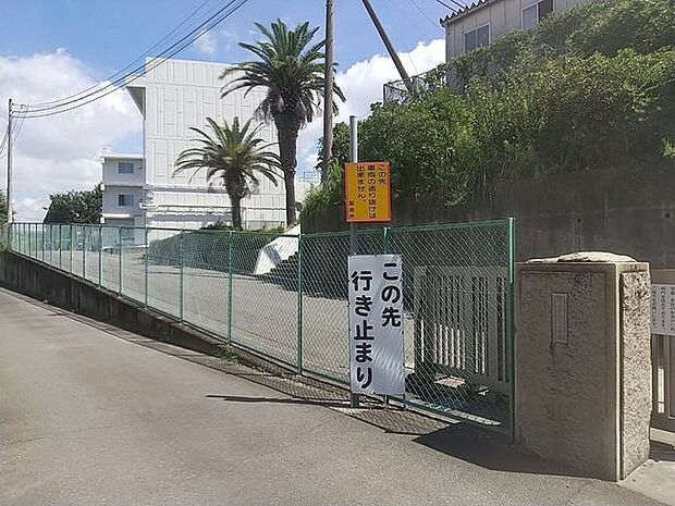 碧南市立東中学校 1900m