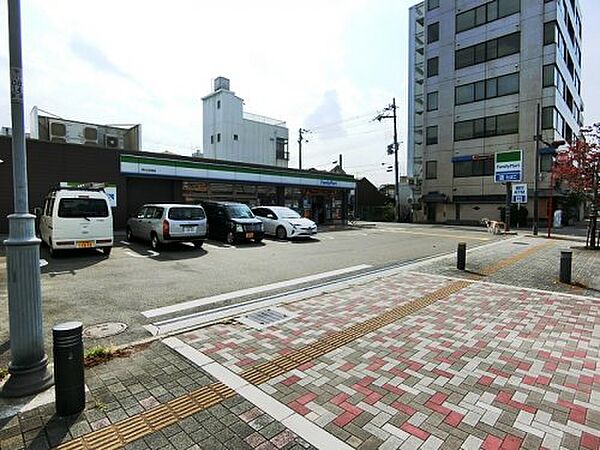画像12:【コンビニエンスストア】ファミリーマート 堺中之町東店まで172ｍ
