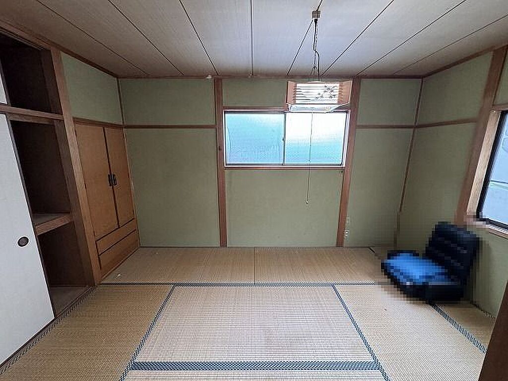 Image 8